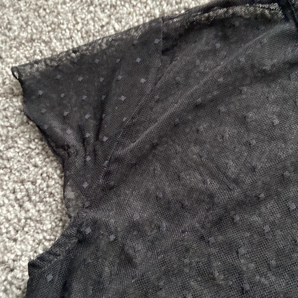 5/$20 Lacy body suit - Picture 4 of 8